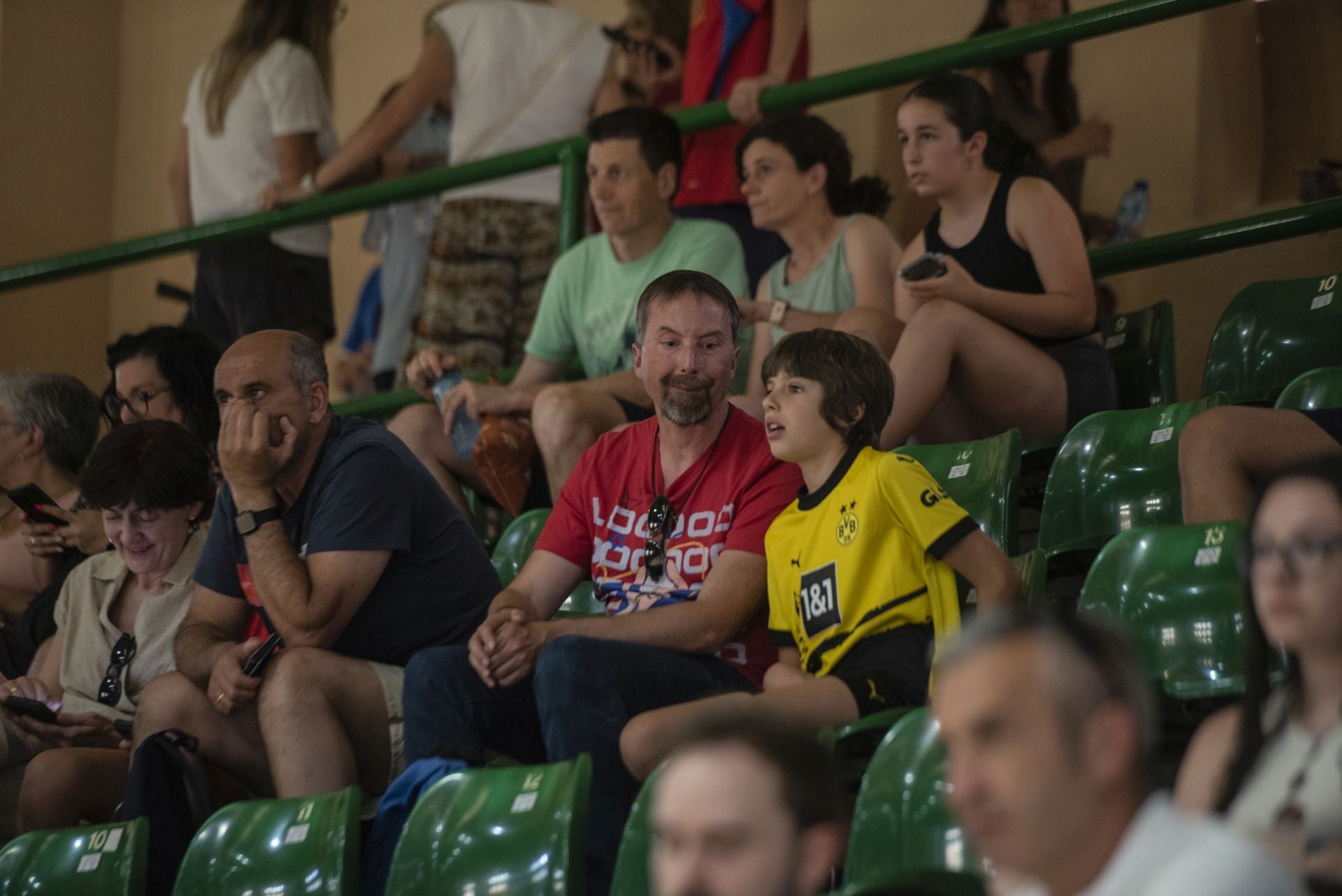 Búscate en las gradas del Pedro Delgado durante el España - Canadá de baloncesto