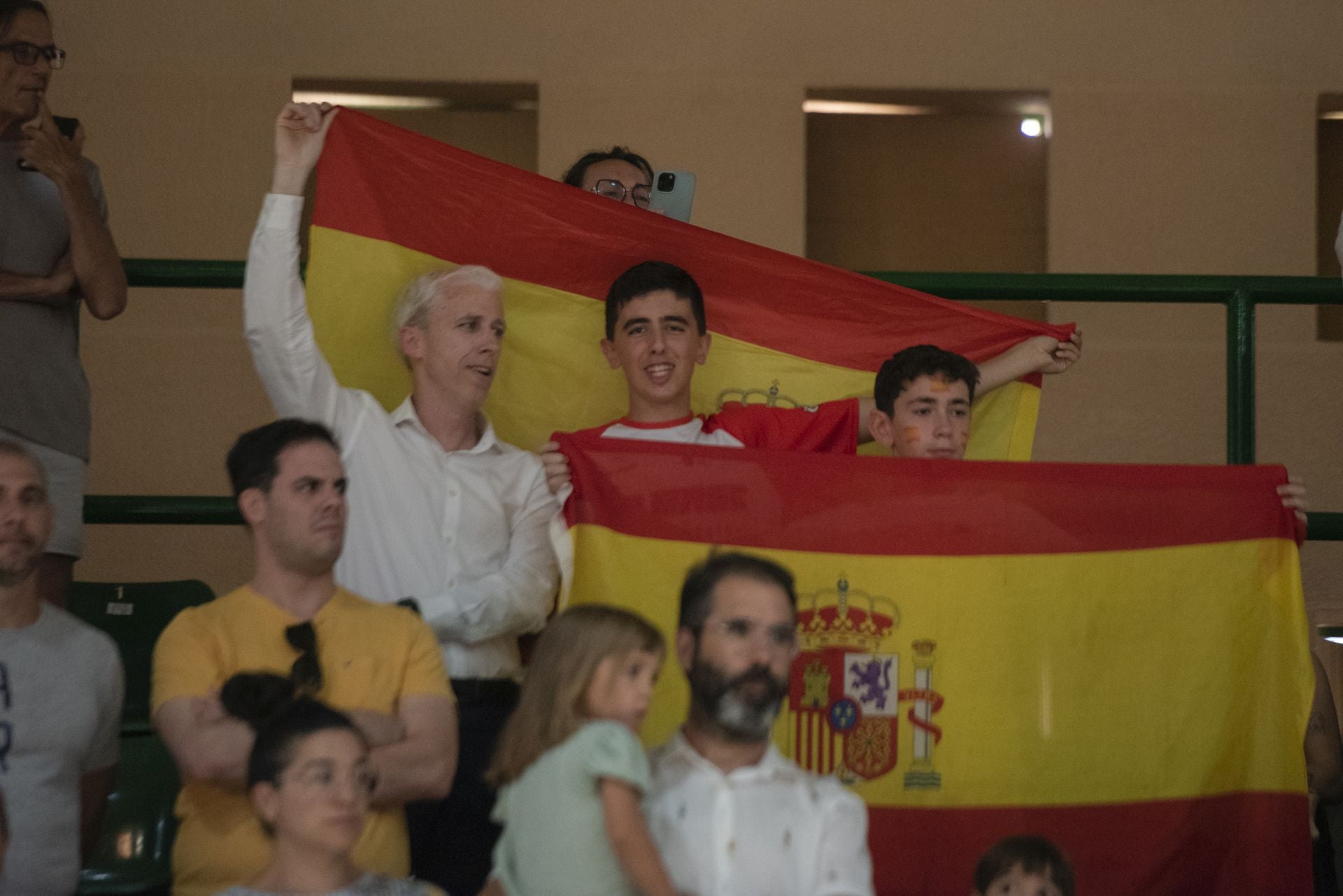 Búscate en las gradas del Pedro Delgado durante el España - Canadá de baloncesto