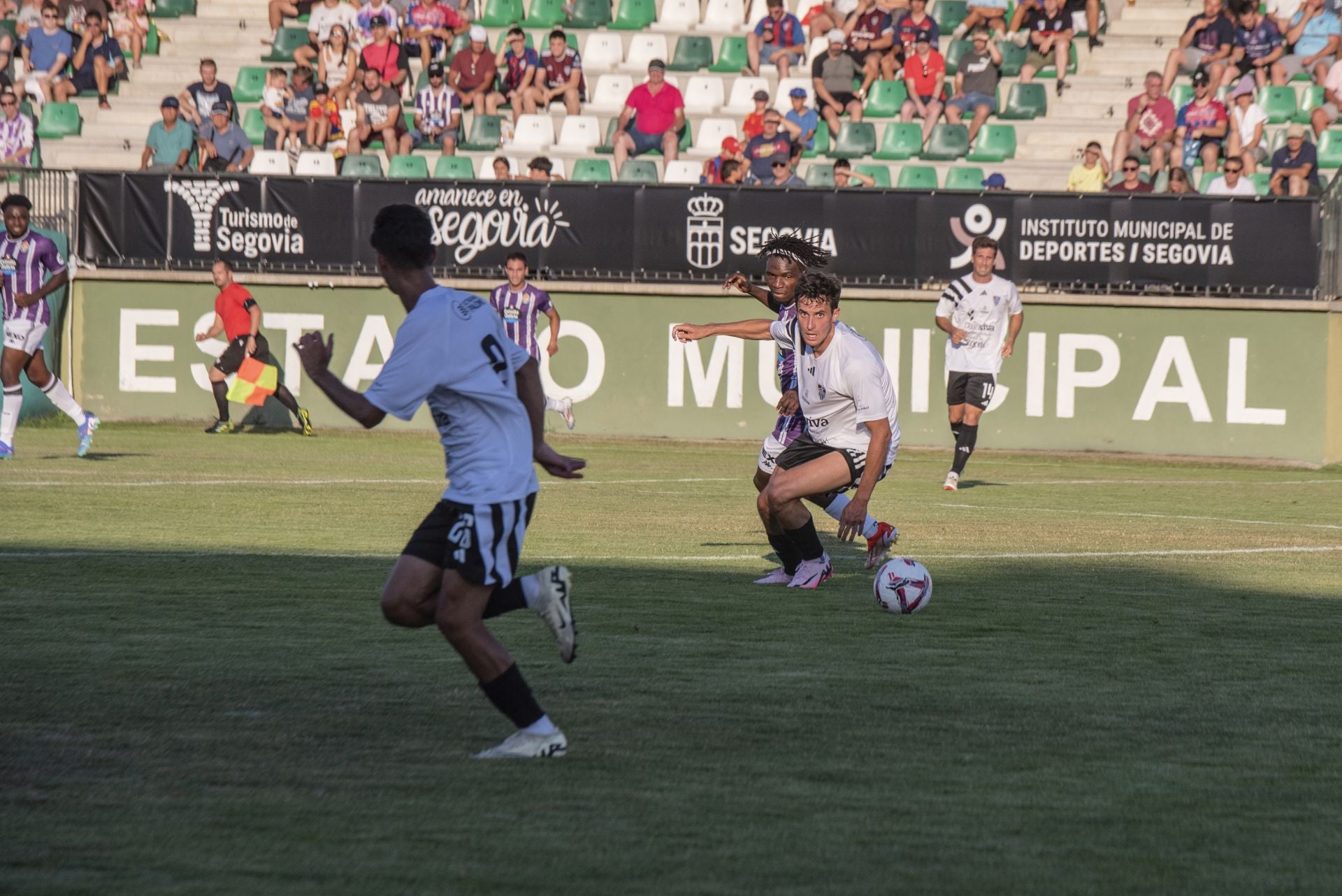 El partido entre la Segoviana y el Real Valladolid, en imágenes