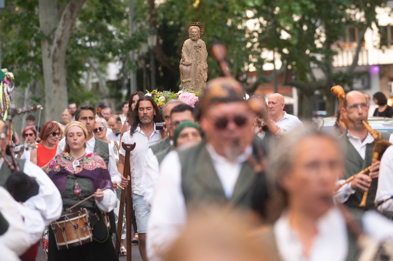 La procesión de Santiago Apóstol y el 70 aniversario de la Casa de Galicia, en imágenes