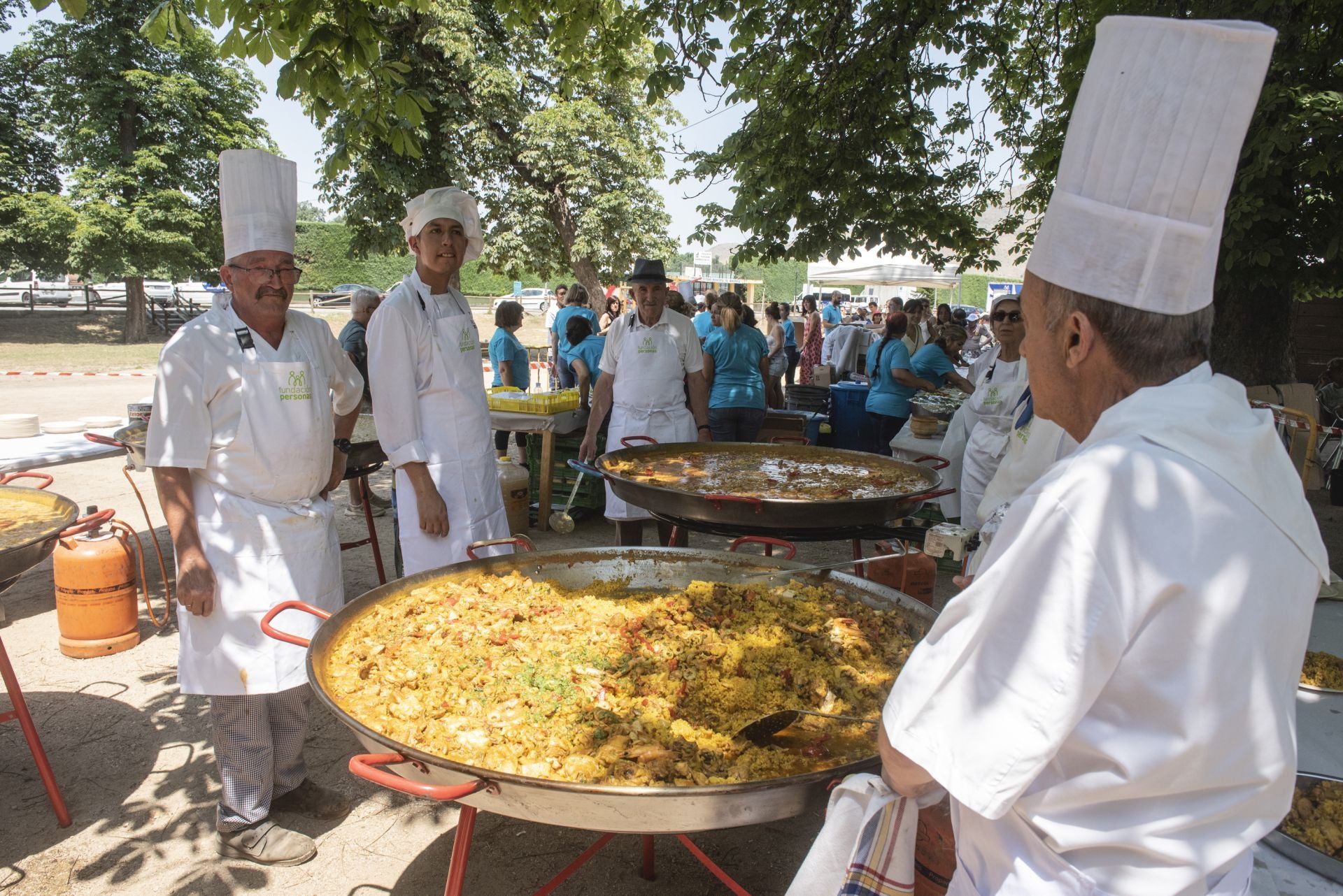 La paella popular de Apadefim, en imágenes