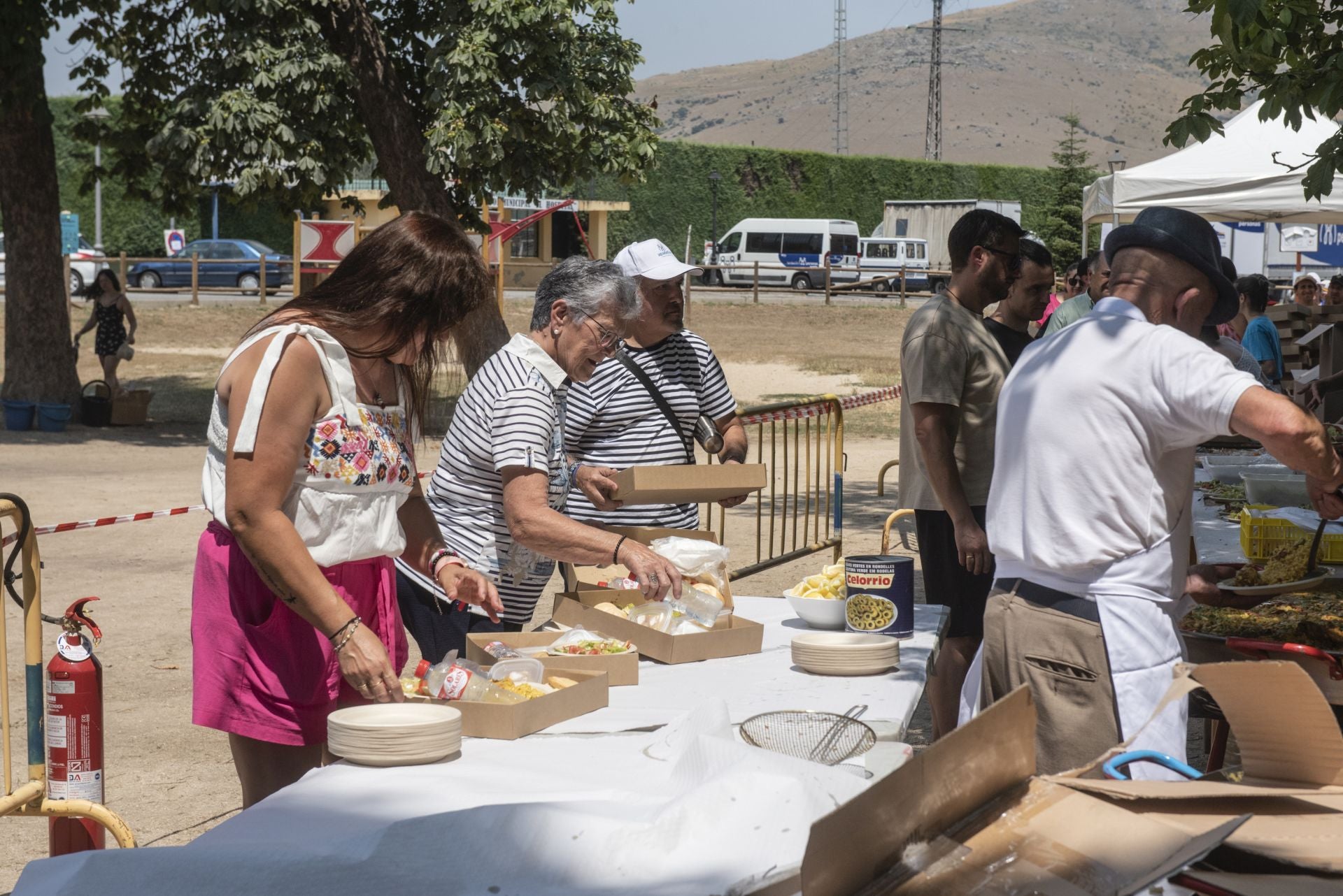 La paella popular de Apadefim, en imágenes