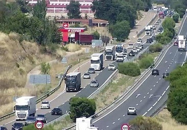 Dos accidentes colapsan la A-62 entre Valladolid y Geria