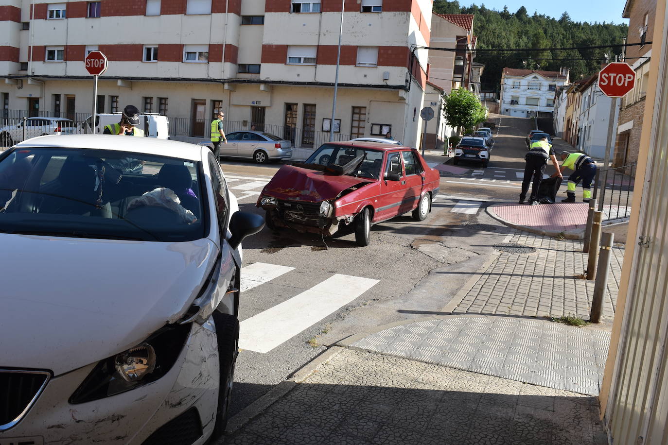 Aparatoso accidente de tráfico en Aguilar