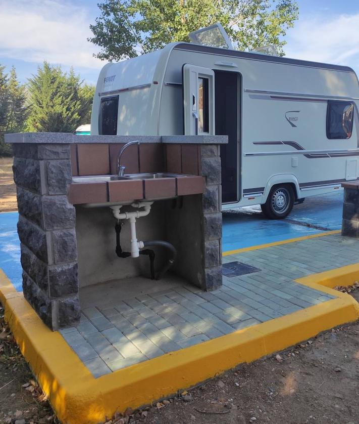 Imagen secundaria 2 - Las piscinas de Guardo, reclamo para los visitantes; para los entusiastas del ciclismo se prepara una red comarcal de 256 kilómetros de rutas de BTT y área de vehículos vivienda.