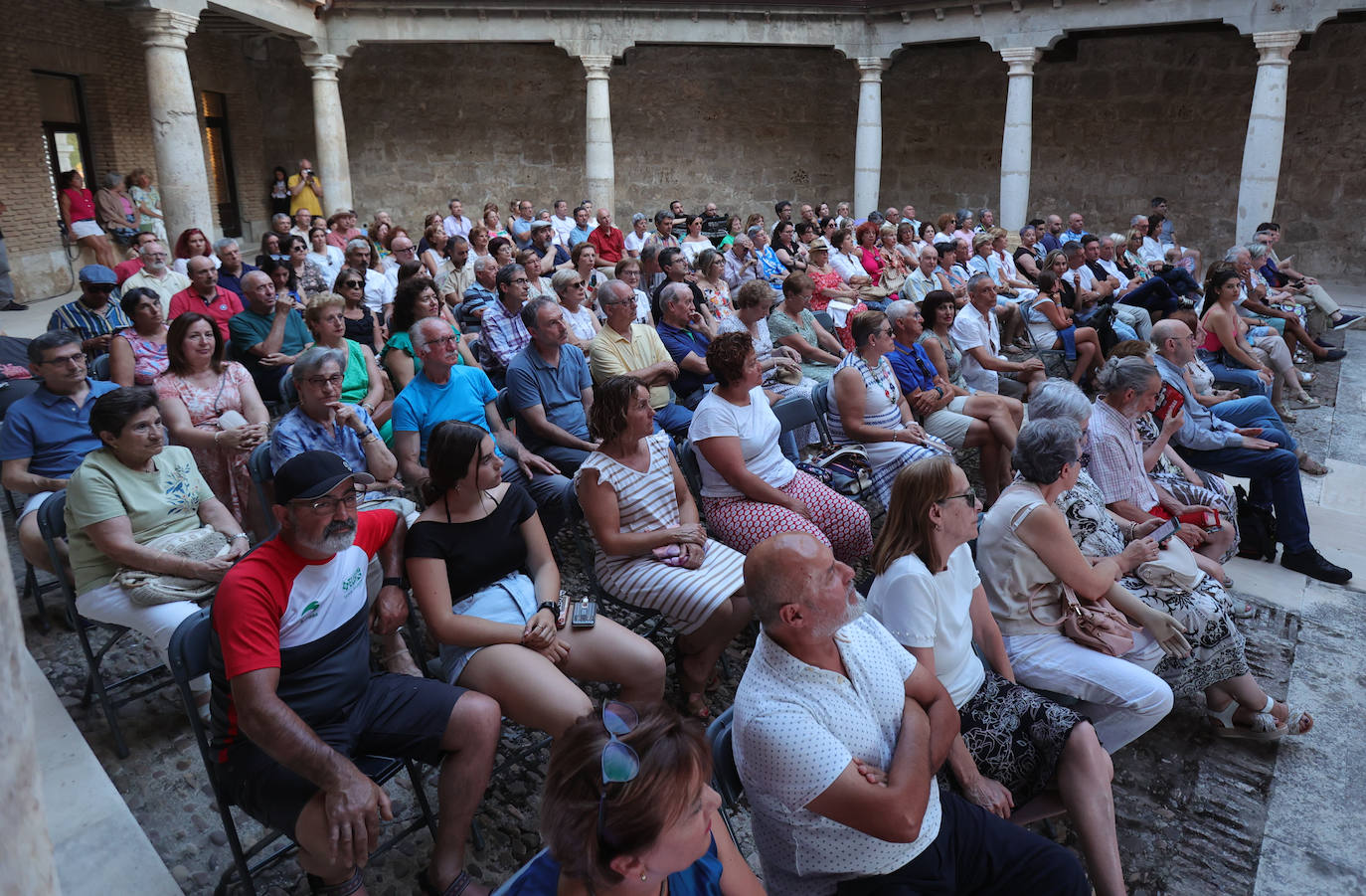 Los atardeceres llenan de música el castillo de Monzón