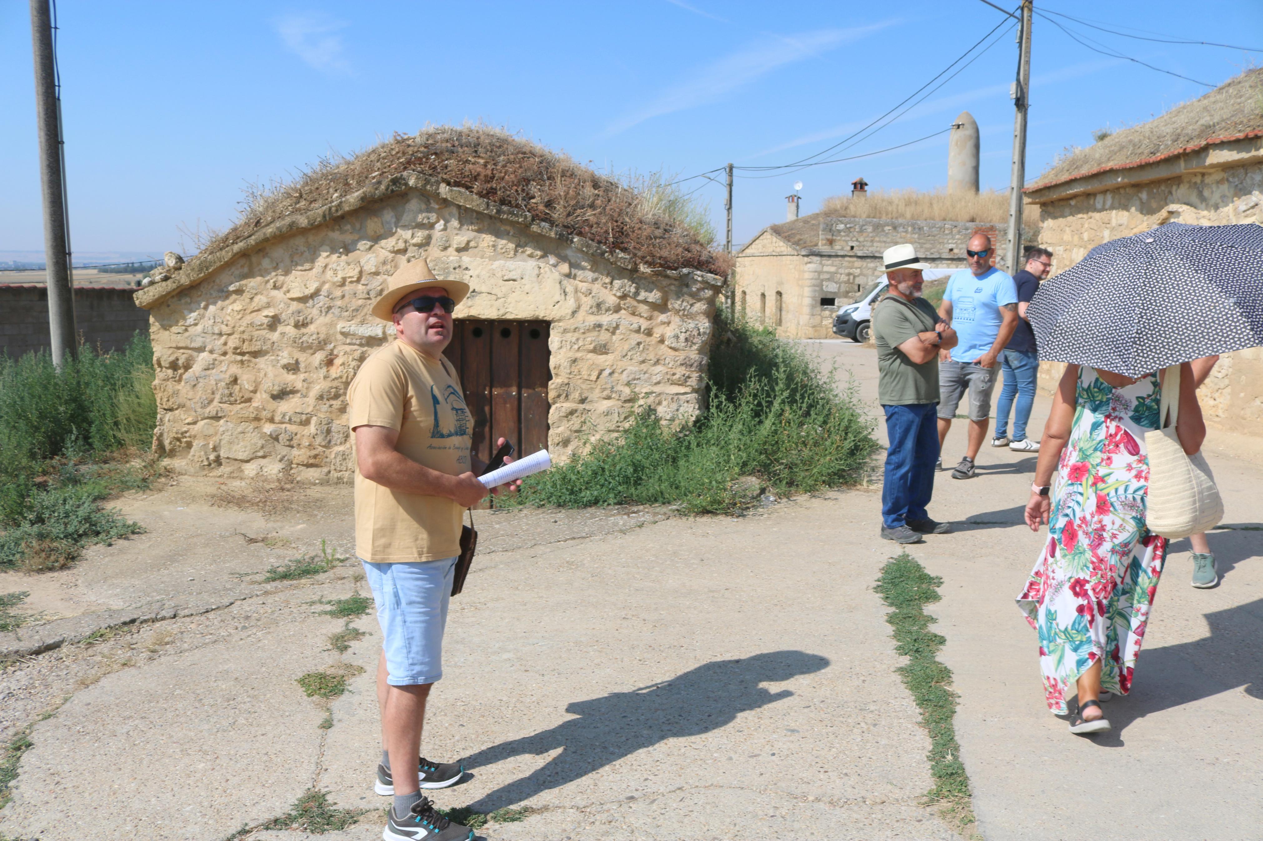 X Ruta Guiada por las Bodegas y Cuevas de Dueñas