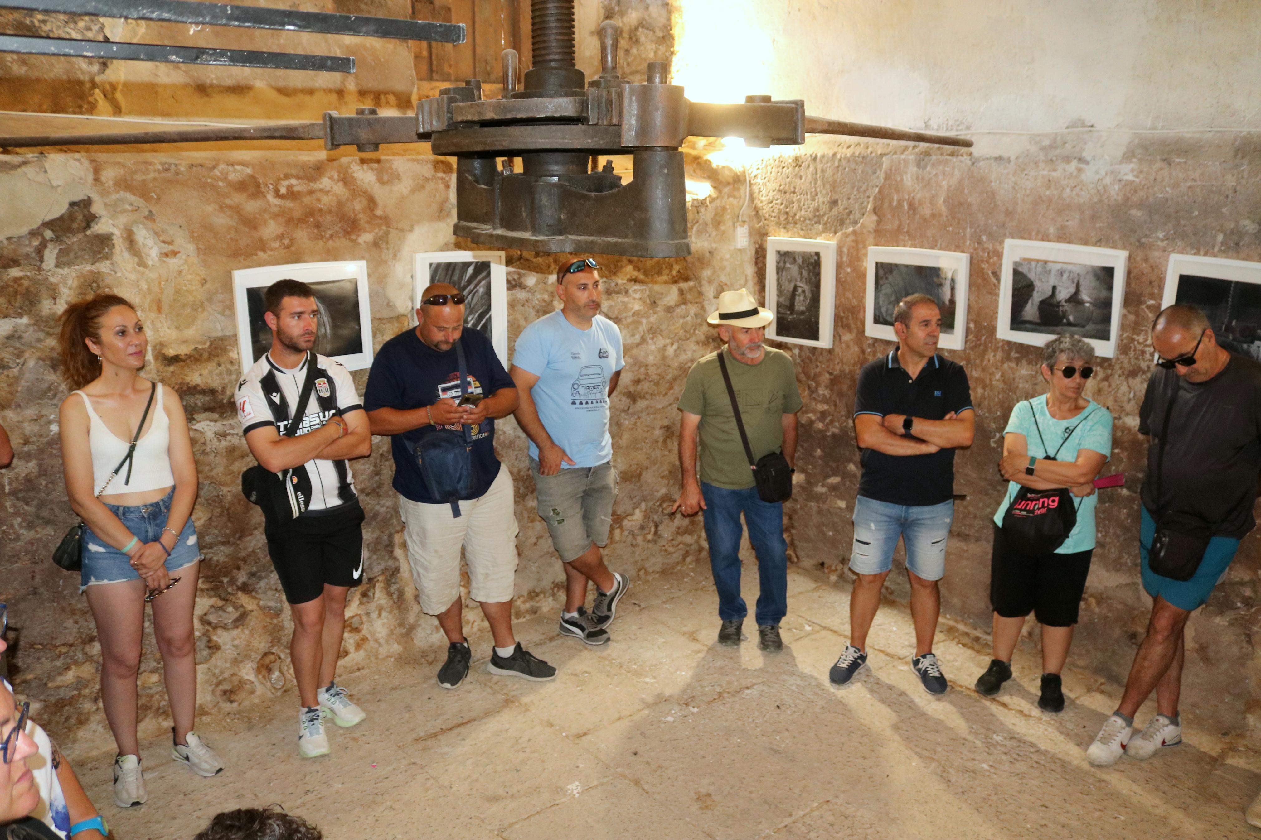 X Ruta Guiada por las Bodegas y Cuevas de Dueñas