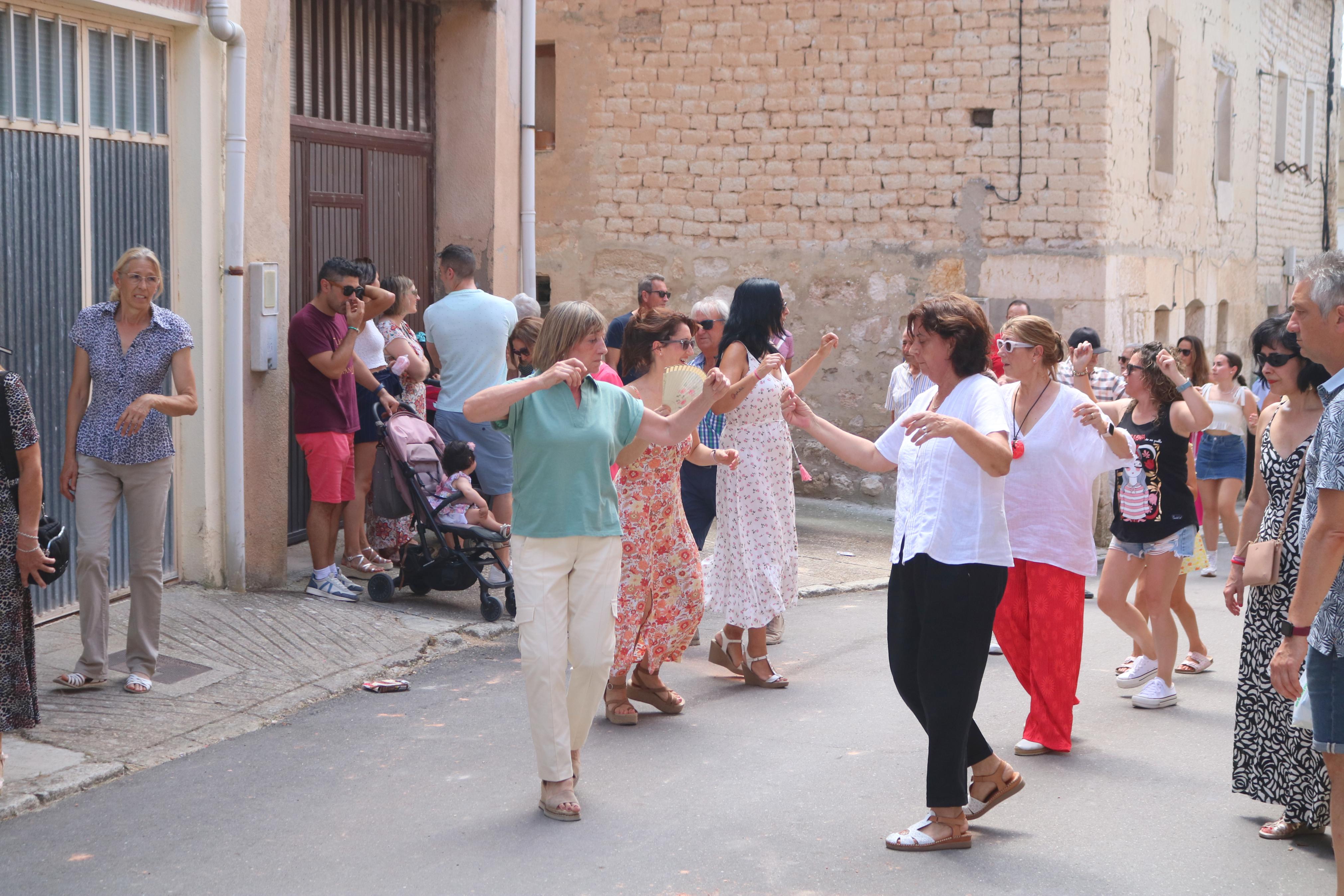 Cobos de Cerrato se rinde a San Román