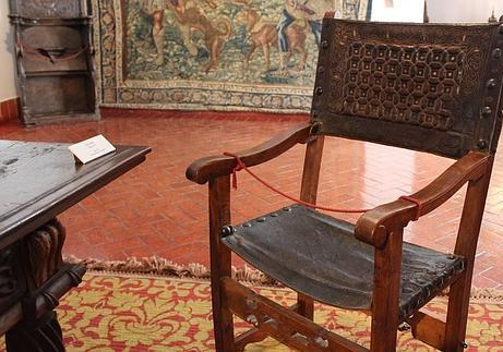 Sillón del Diablo, en el Museo de Valladolid.