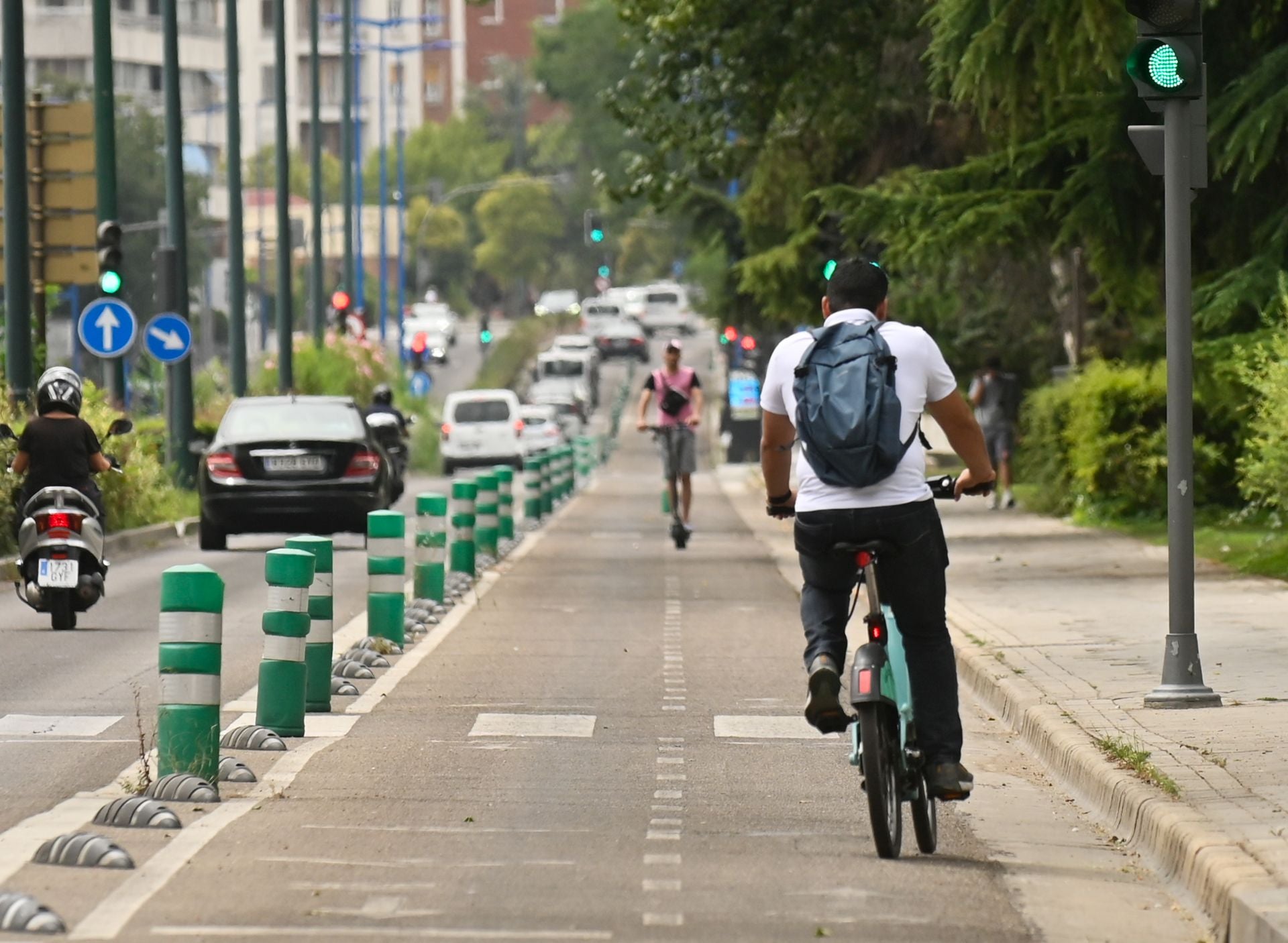 Empiezan las obras para destruir el carril bici de Isabel La Católica