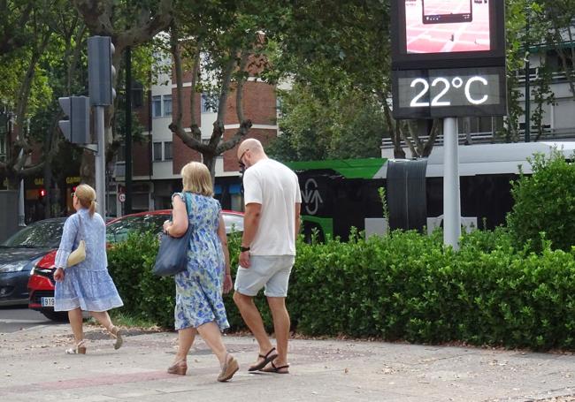 El mercurio marcaba ya 22 grados al filo de las nueve de la mañana en el Paseo de Zorrilla.