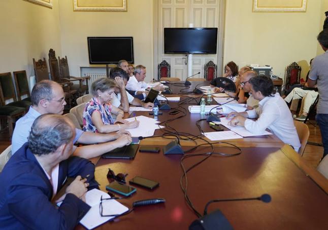 La Comisión Extraordinaria, en el Ayuntamiento de Valladolid.