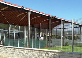 Canchas de multideporte, tenis y pádel del complejo deportivo municipal Prado Ancho de Íscar.