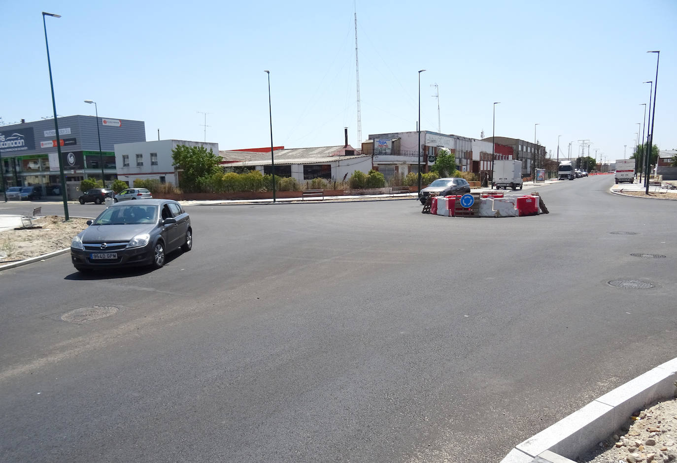 Obras paralizadas en el Polígono de Argales