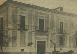 Fachada de la antigua Casa del Conde de Miranda, en la Plaza de San Pablo, sede de 'El Salvador' desde 1918.