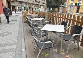 Terraza en la Plaza del Caño Argales