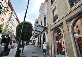Calle María de Molina en pleno centro de Valladolid