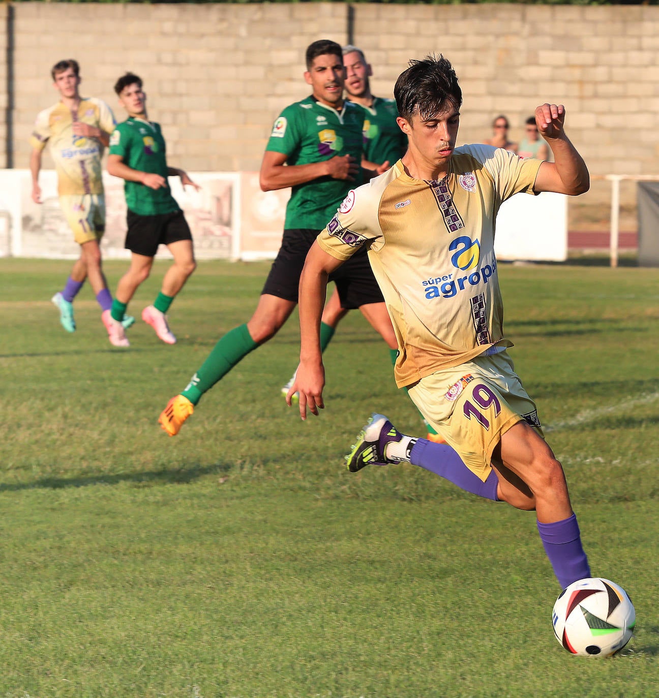 El Palencia Cristo se impone en los penaltis al Villamuriel en la Copa Diputación