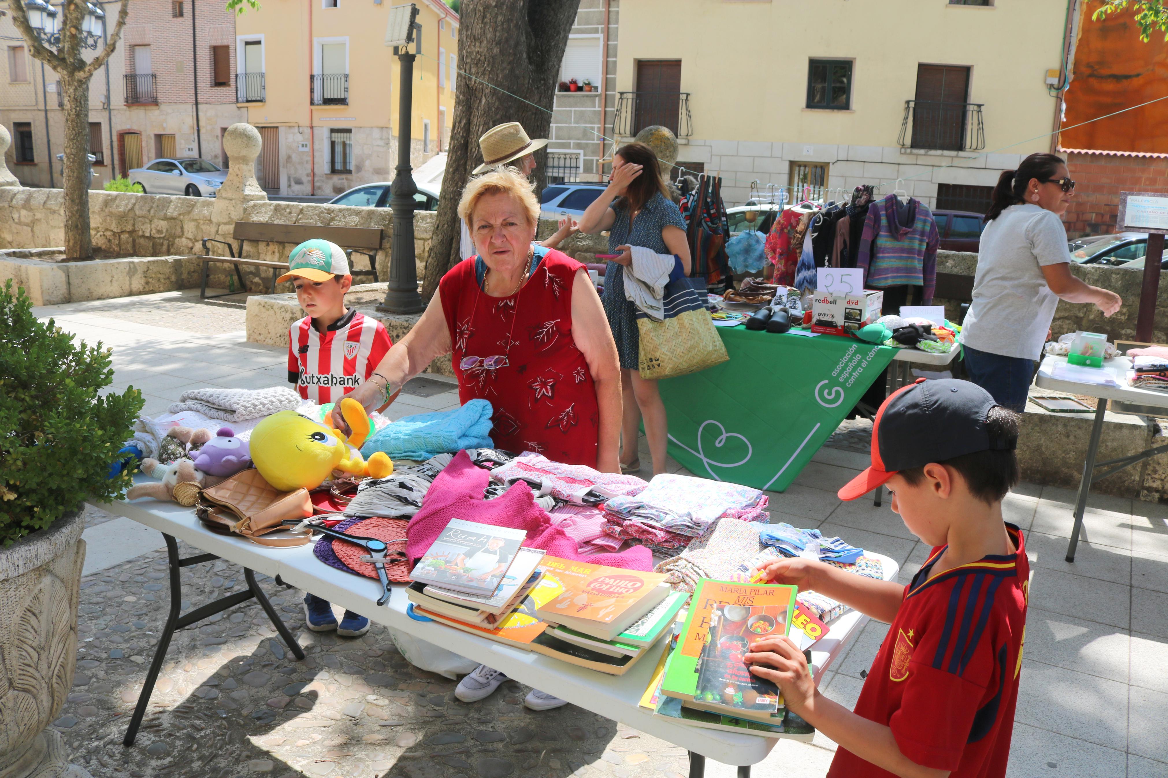 Mercado Solidario de Segunda Mano en Antigüedad