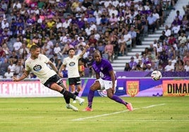 Imágenes del Trofeo Violeta disputado este sábado entre el Real Valladolid y el Toulouse FC en Francia