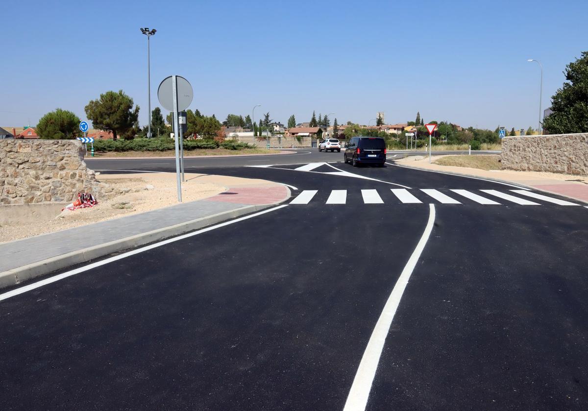 Nuevo vial de acceso al Palacio de Congresos desde la CL-601.