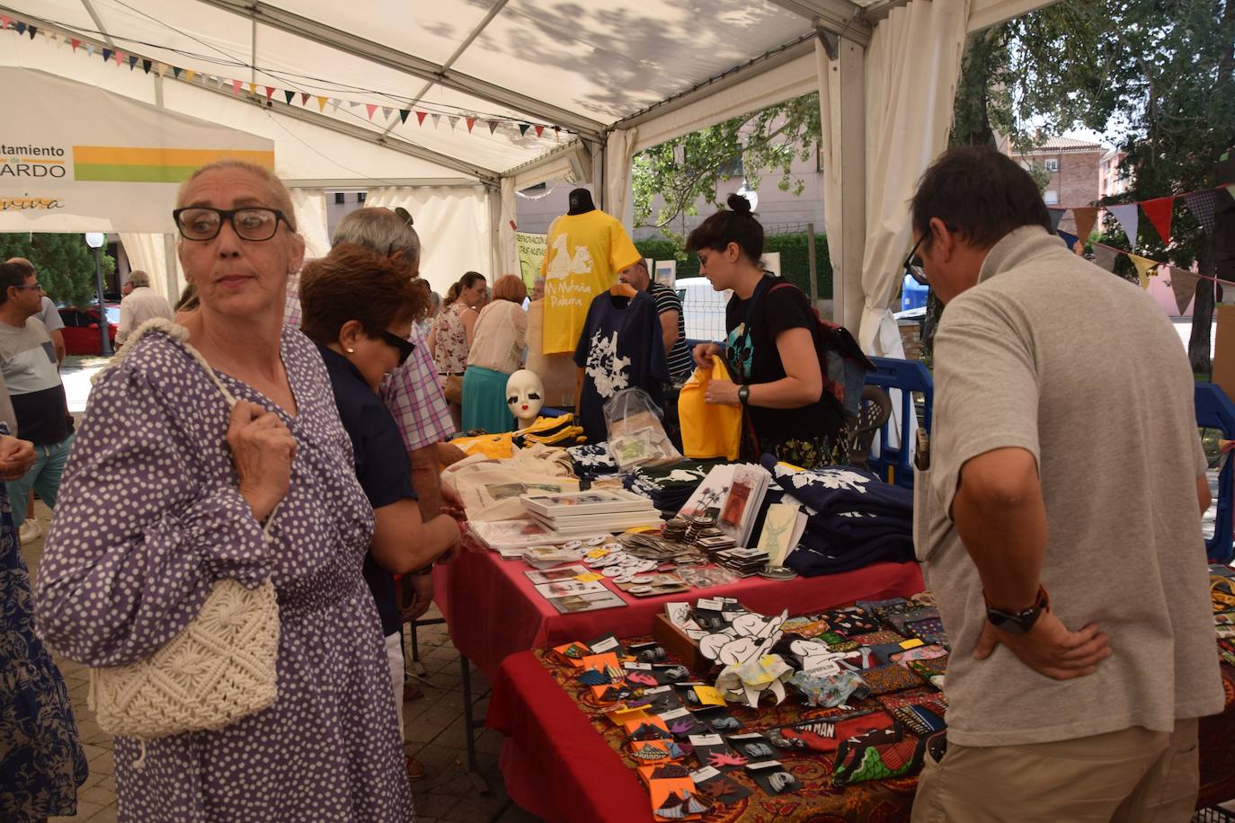 Gran afluencia de asistentes en la Feria del Comercio en Guardo