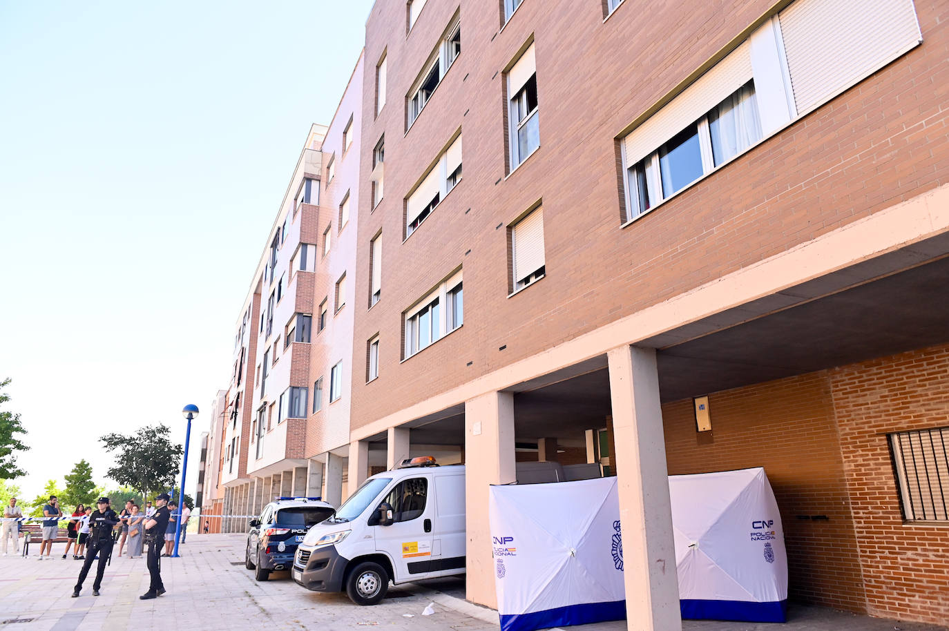 Encuentran muerta a una mujer con signos de violencia en una vivienda incendiada en Valladolid