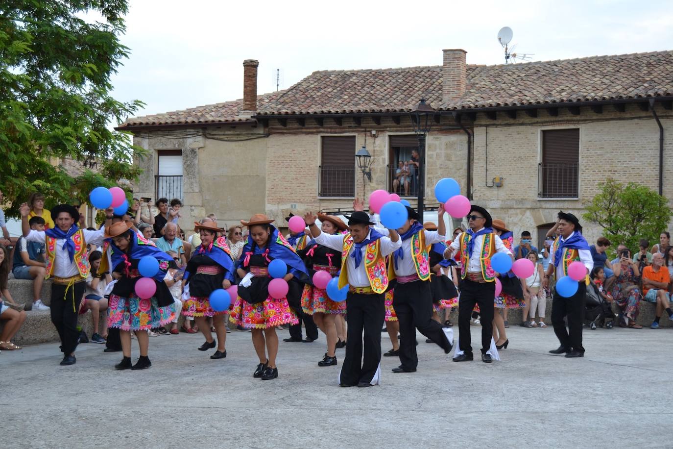 Astudillo se pone a bailar