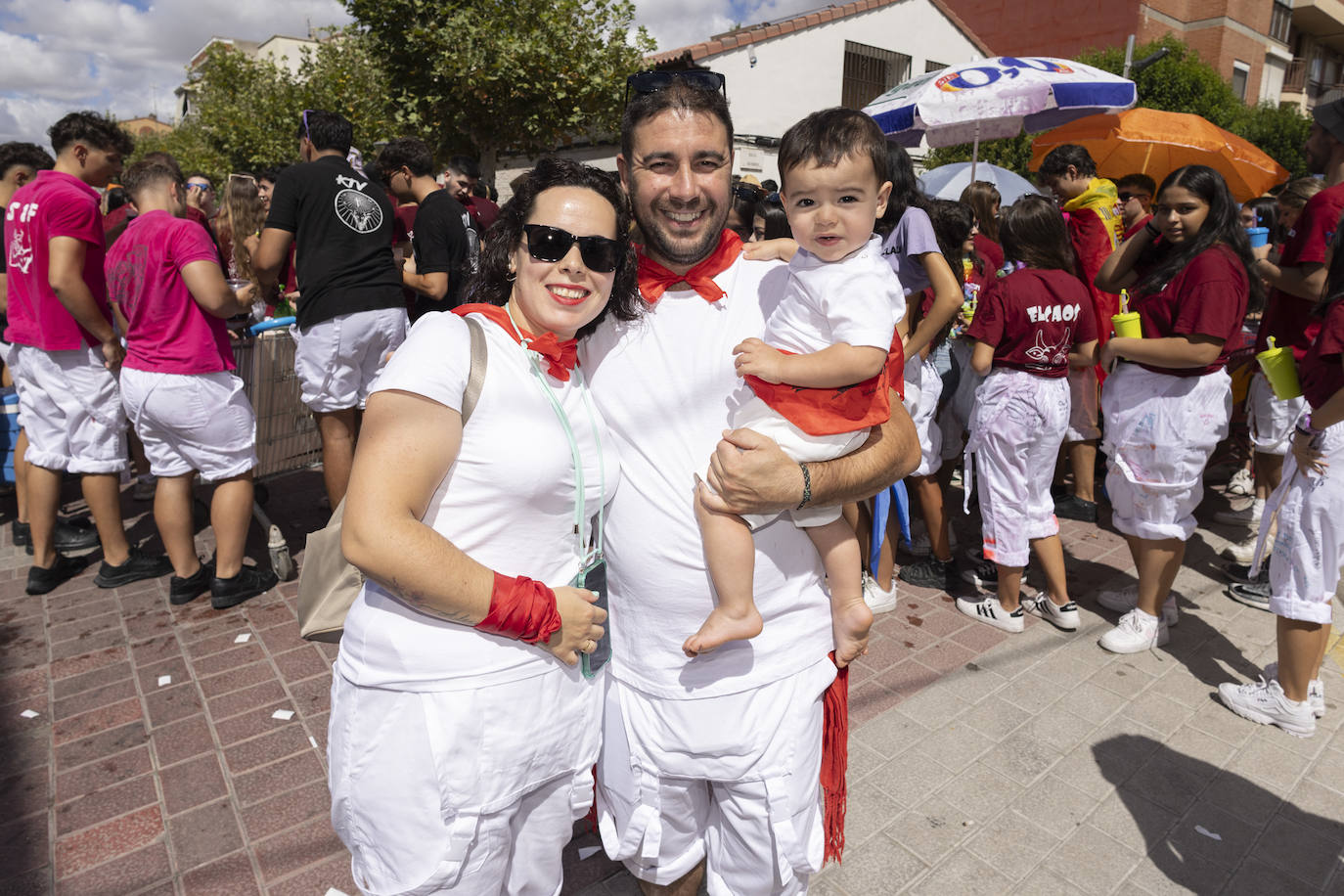 Búscate en las fotos del pregón y el chupinazo de las fiestas de Tudela de Duero