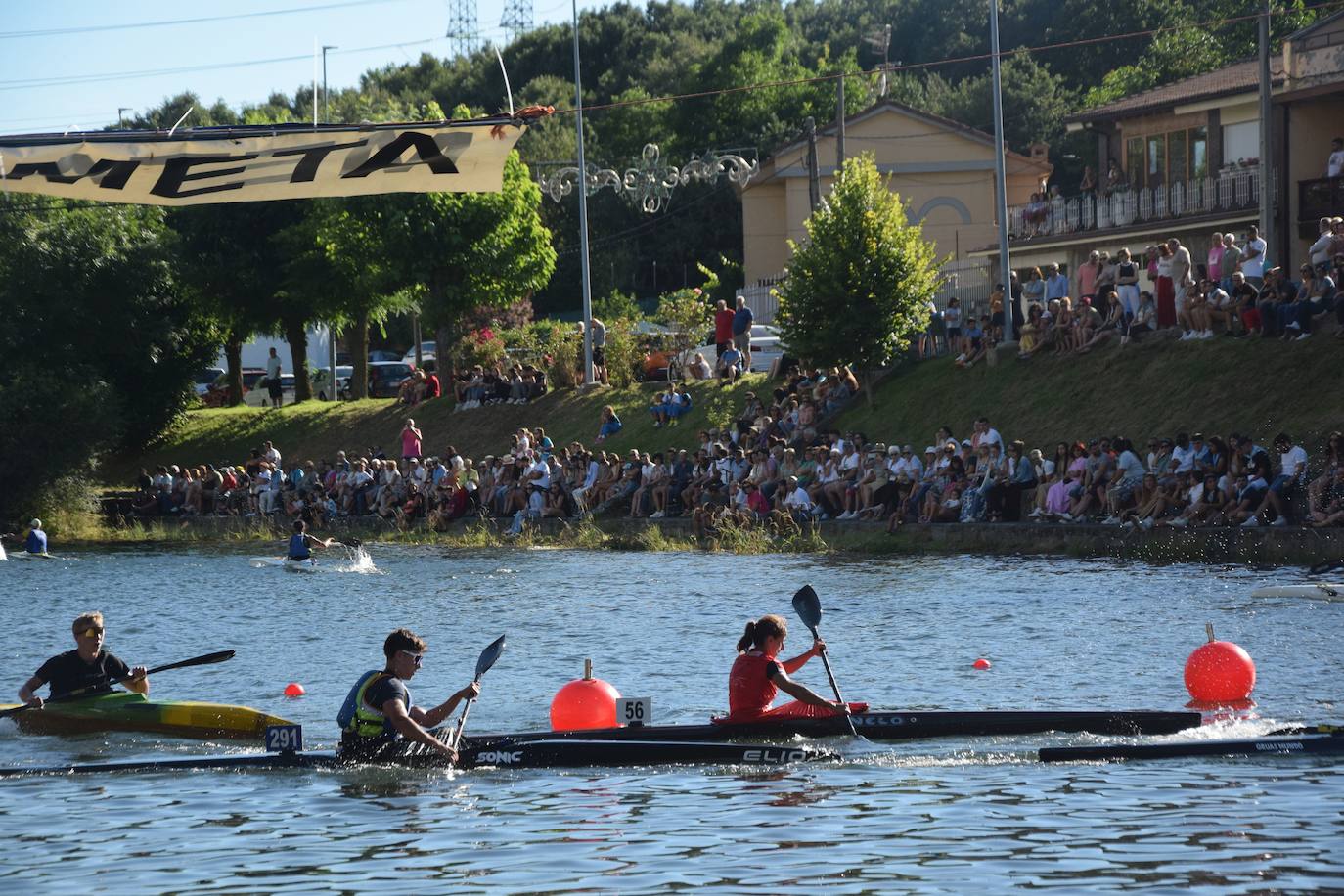 Fiesta de las piraguas en Velilla del Río Carrión