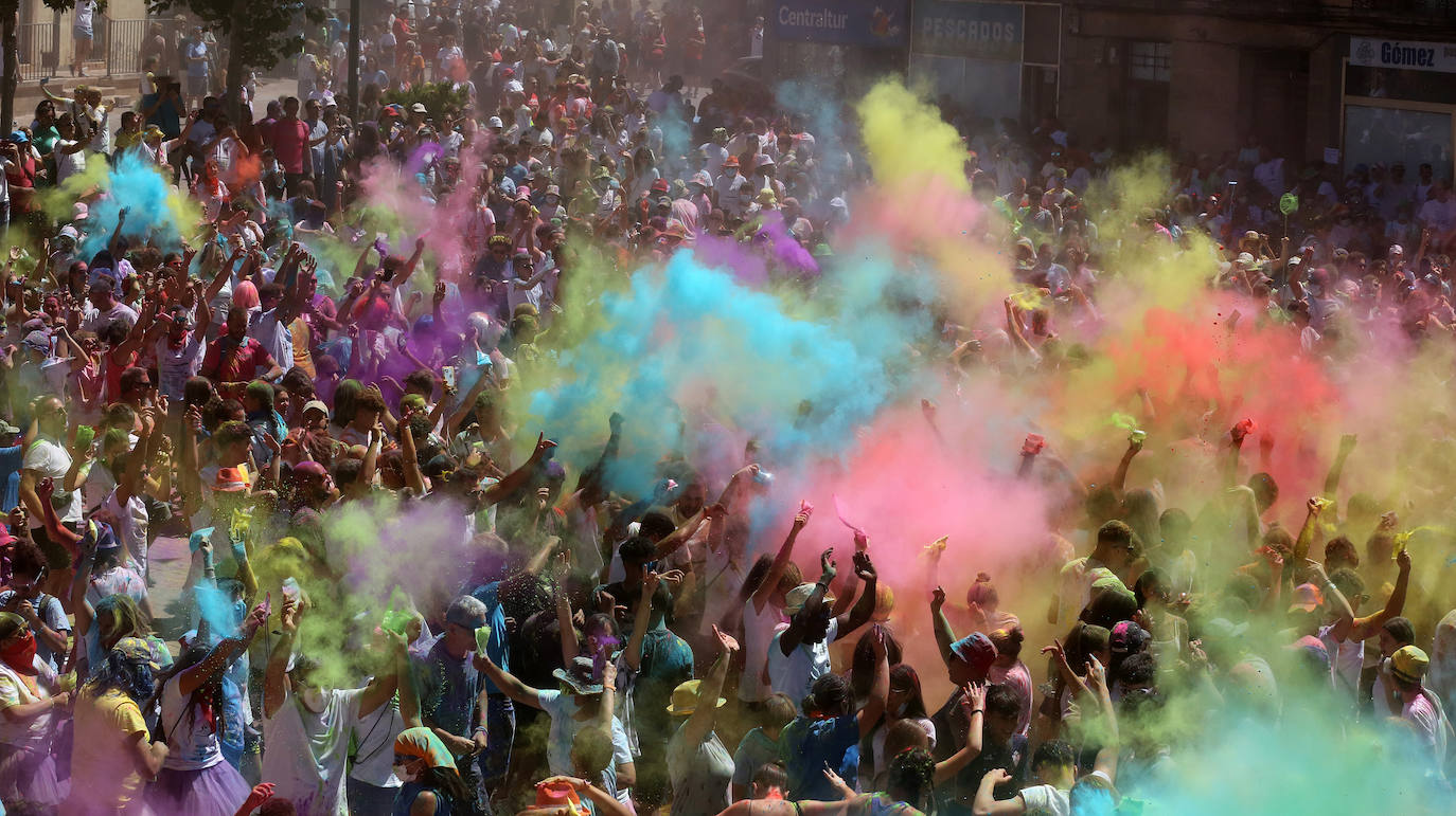 Fotografías del vermú &#039;holi&#039; de Cantalejo