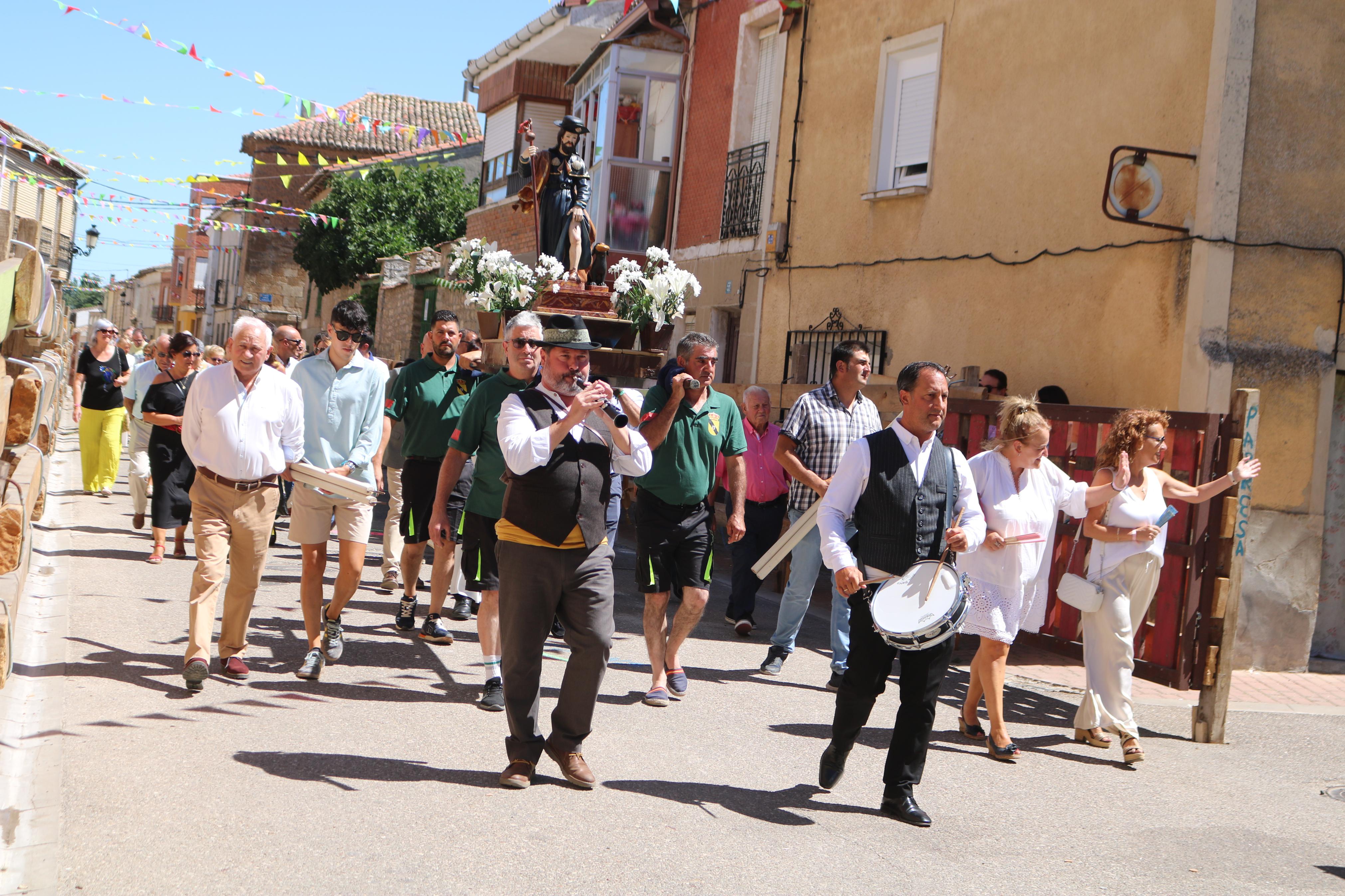 Procesión en honor a San Roque en Torquemada