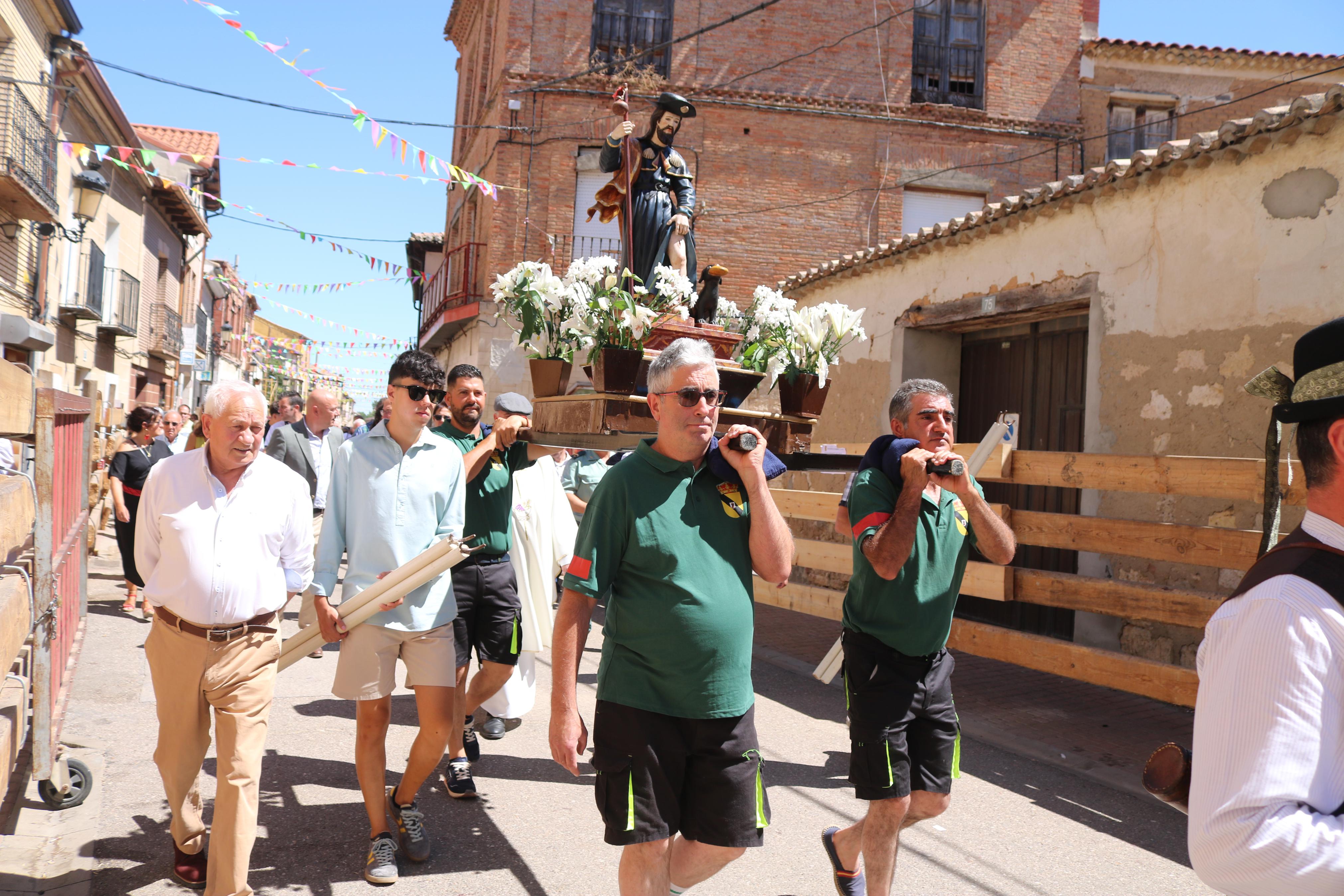 Procesión en honor a San Roque en Torquemada