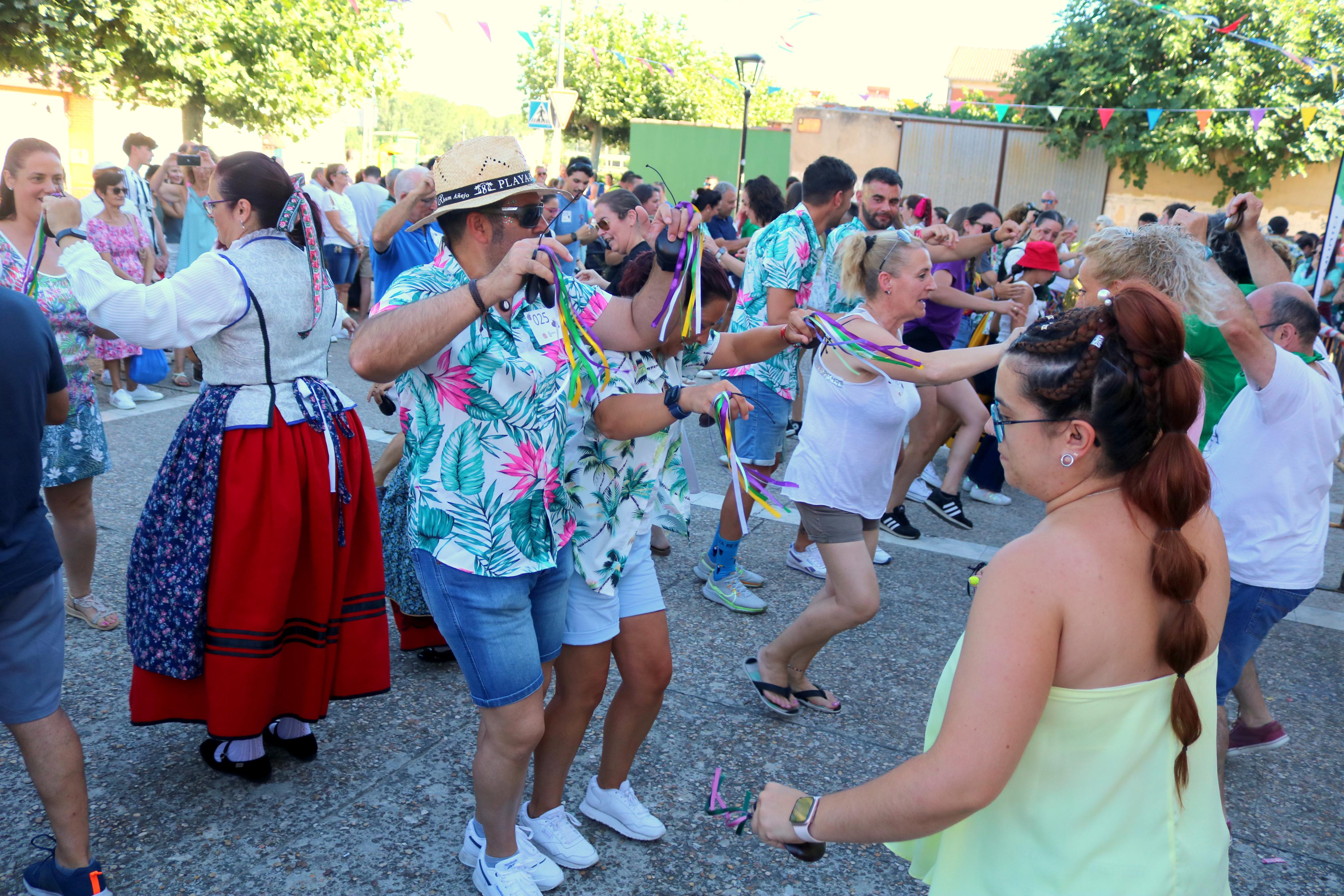 Villamuriel de Cerrato celebra San Roque con pan, queso y vino