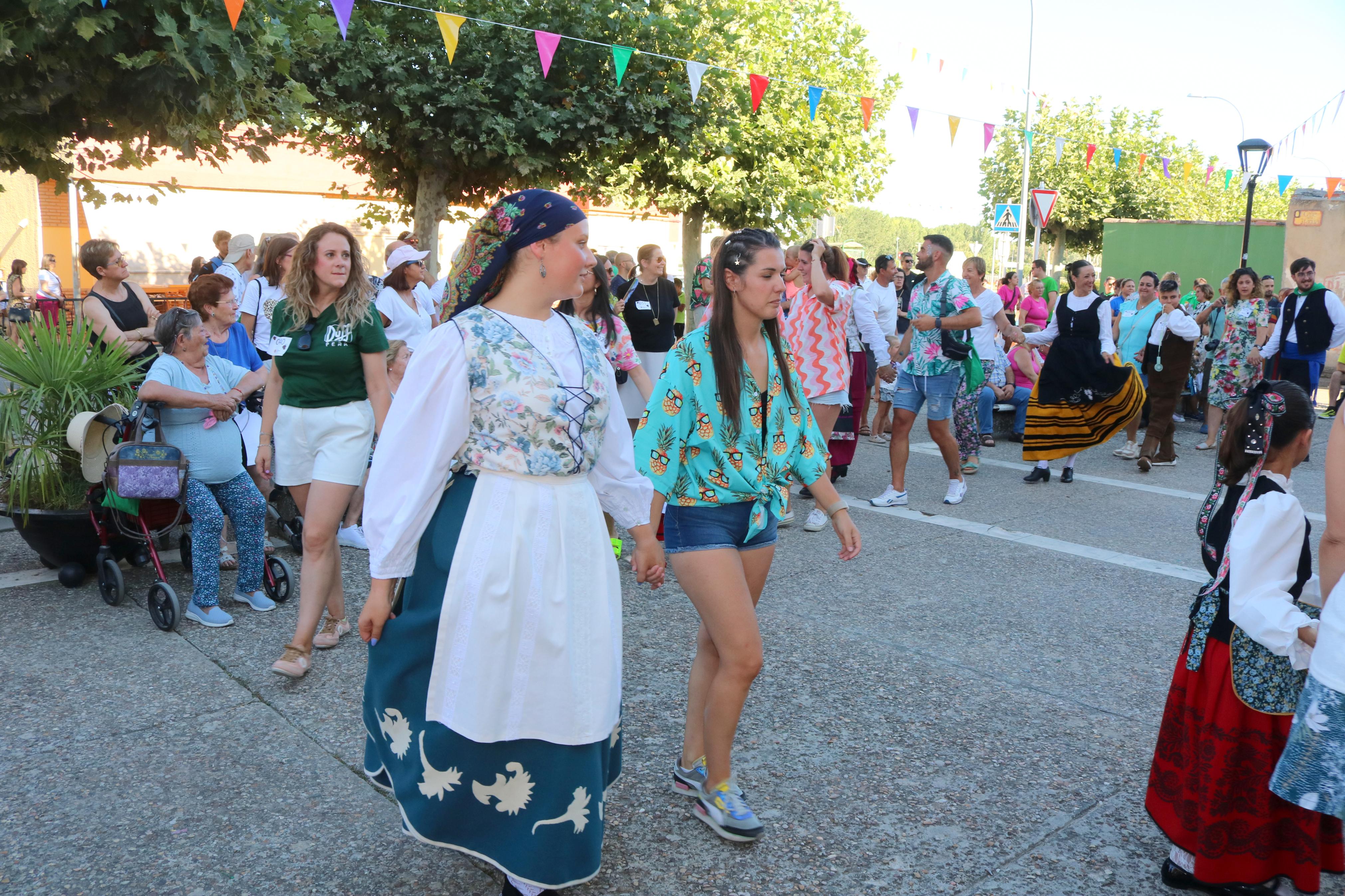 Villamuriel de Cerrato celebra San Roque con pan, queso y vino