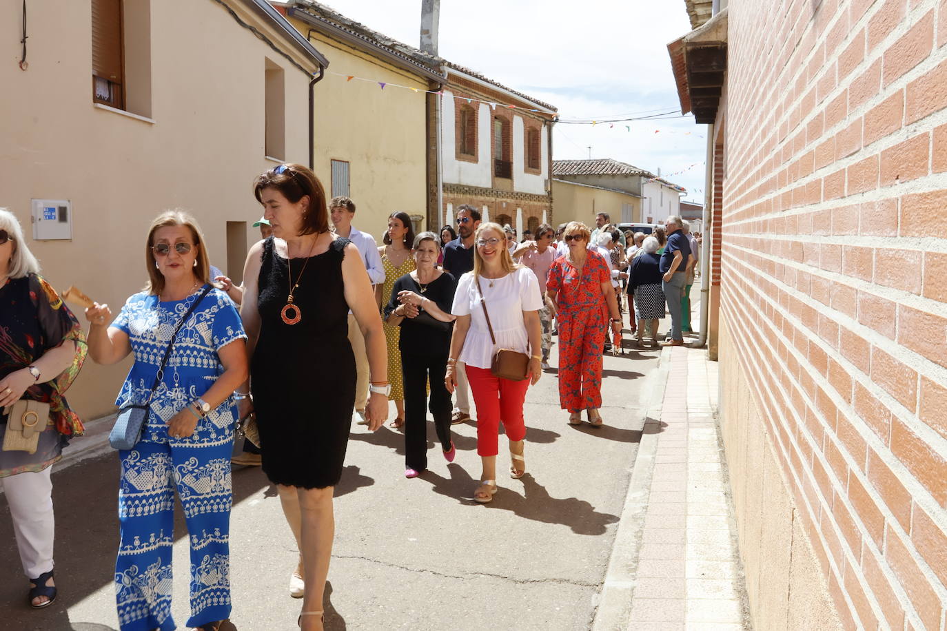 Una calle para el sacerdote que creó una parroquia virtual