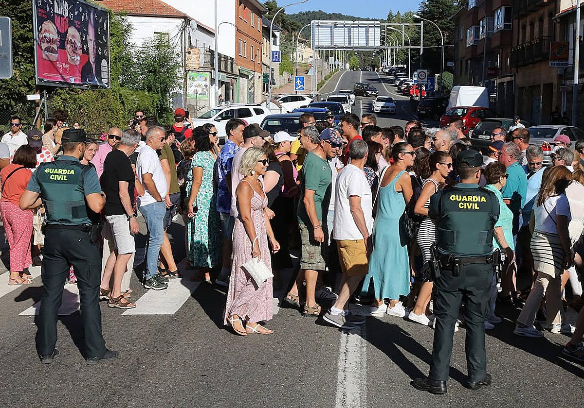 Fotos de la protesta en la travesía de San Rafael