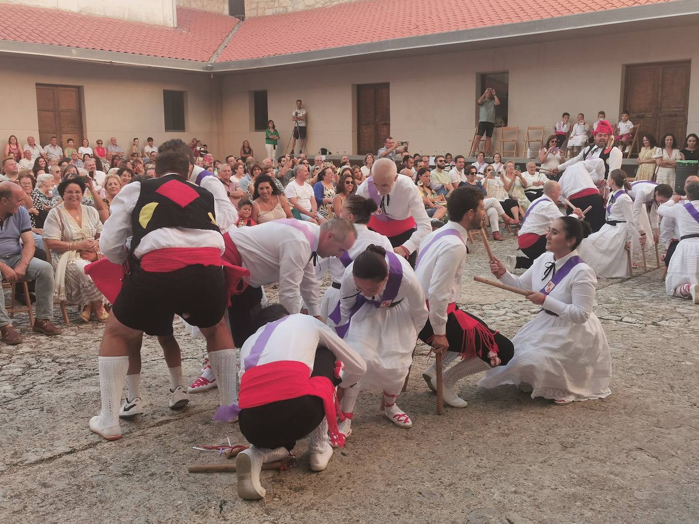 Torrelobatón exhibe su mejor paloteo