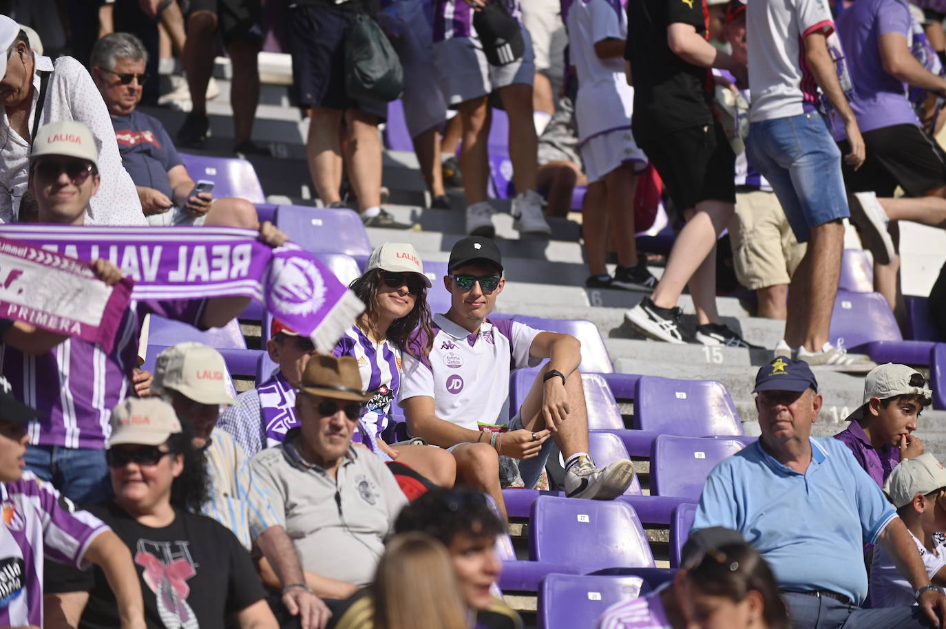 Búscate en la grada del estadio José Zorrilla (3/4)