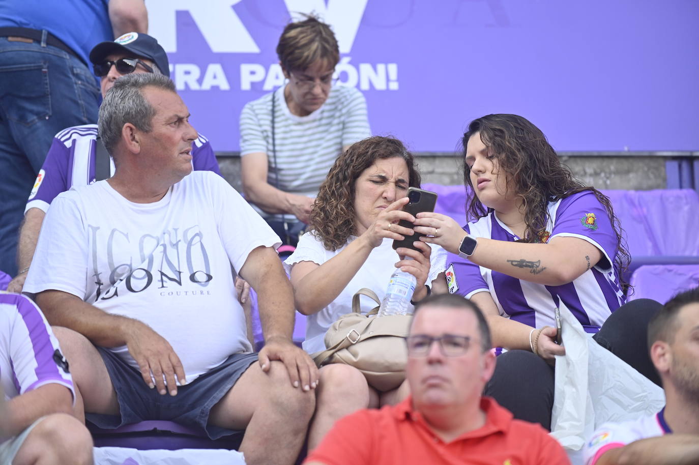 Búscate en la grada del estadio José Zorrilla (3/4)