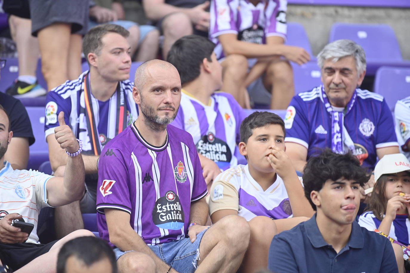 Búscate en la grada del estadio José Zorrilla (3/4)