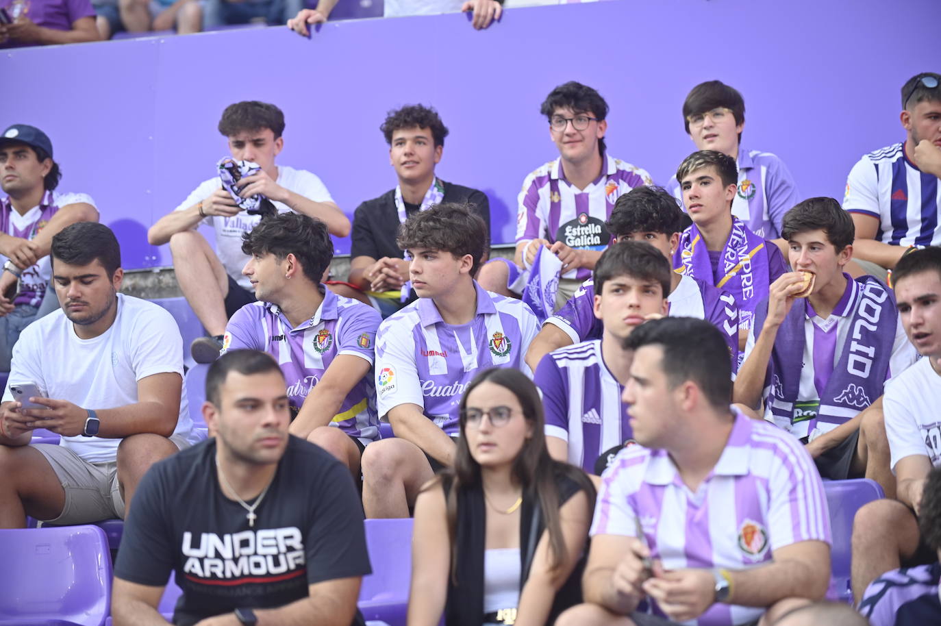 Búscate en la grada del estadio José Zorrilla (3/4)