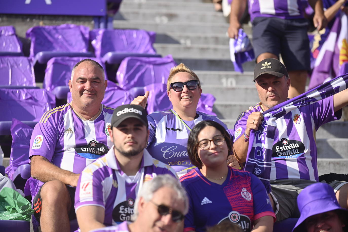 Búscate en la grada del estadio José Zorrilla (2/4)