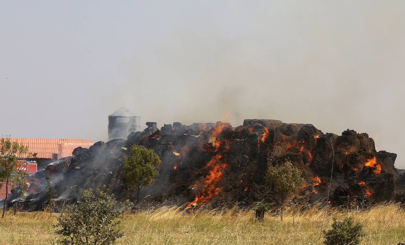 Fotografías del incendio en Marazuela