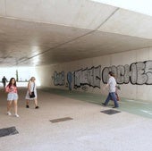 Los grafitis ensucian el paso de Padre Claret días después de su inauguración