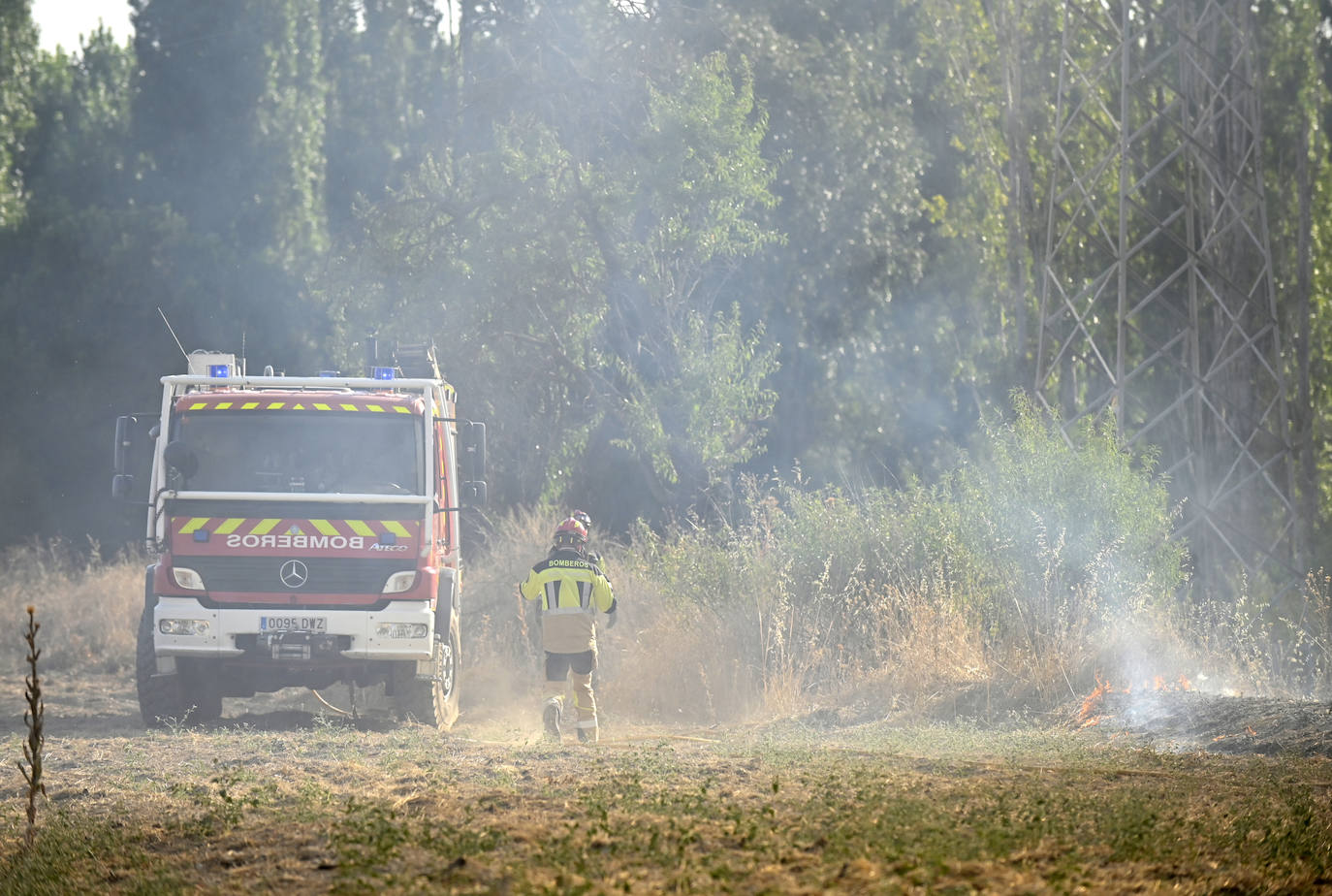 Los Bomberos sofocan dos incendios este viernes en Valladolid