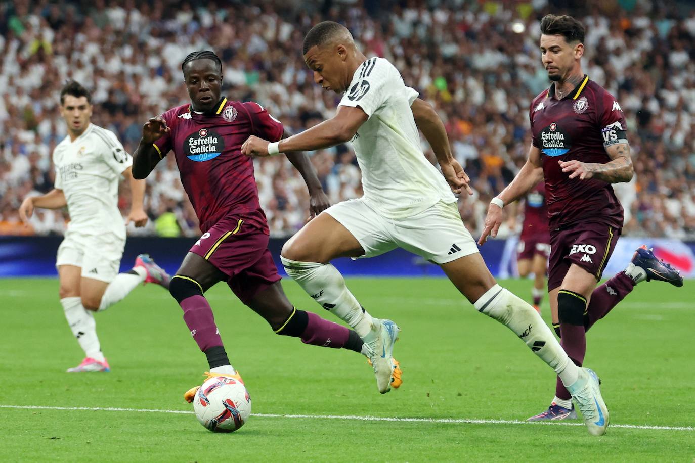 Las imágenes del partido entre el Real Madrid y el Real Valladolid