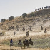 Solo cuatro toros completan un muy complicado segundo encierro en Cuéllar