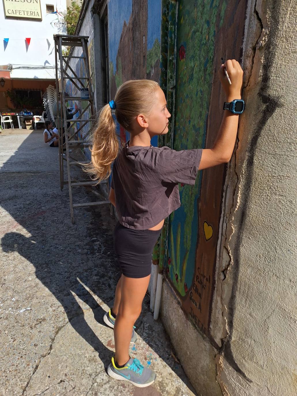 Las imágenes del gran mural pintado a mano de Cuenca de Campos